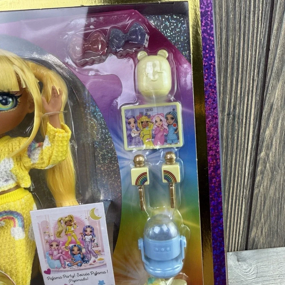 Rainbow High Junior High Sunny Madison Pajama Party Doll NIB MGA New Sealed
